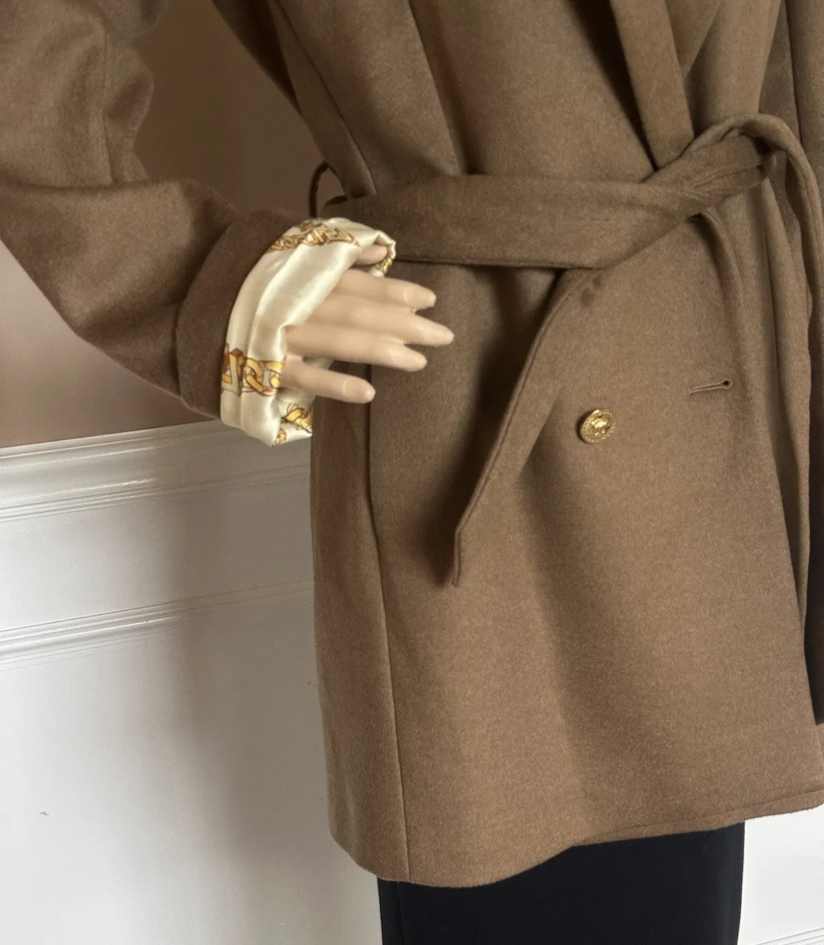 Versace Women’s Wool Camel Peacoat Coat 8 US (44) 1008405 Italy NWT $3100