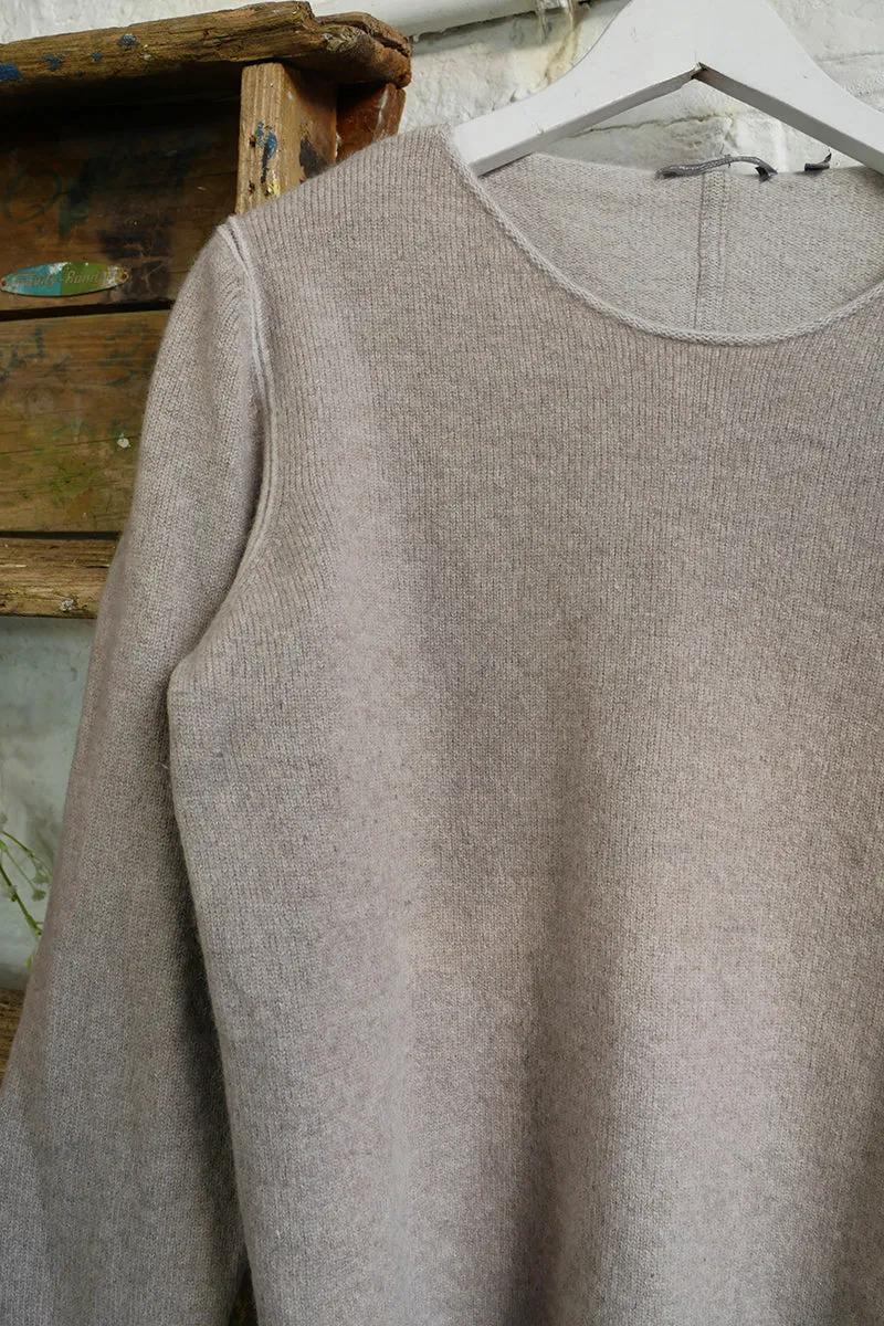 Vintage Cashmere Jumper in Mushroom Beige - Size M/L